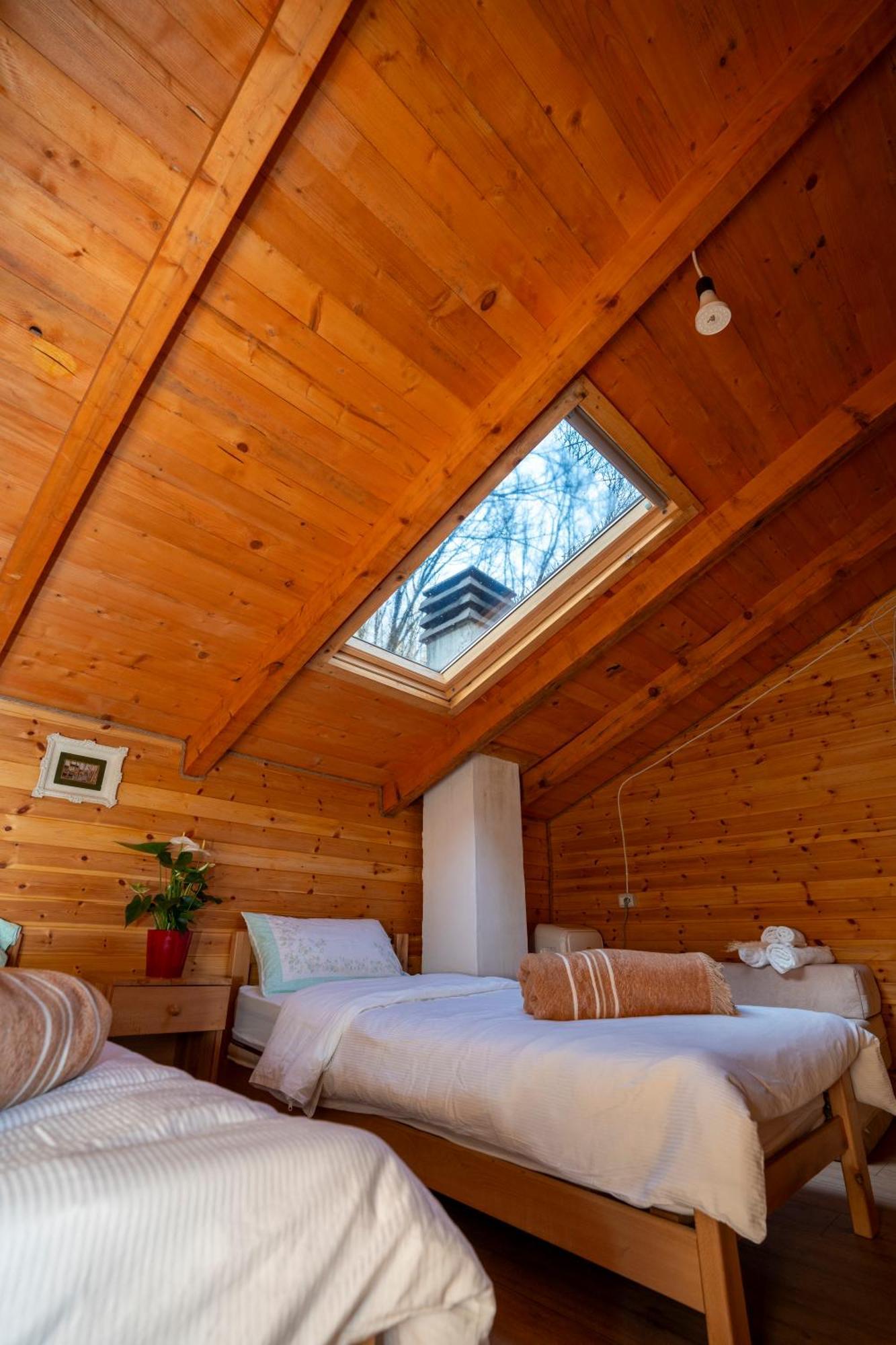 Bee Eco Guest House Moll' e Shoshit Zewnętrze zdjęcie